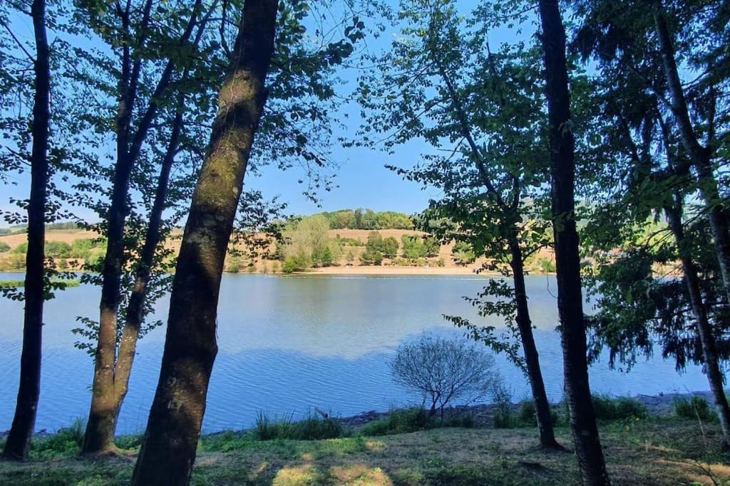 Joli Gite Rural Dans Un Havre De Paix Saint-Bonnet-le-Troncy Dış mekan fotoğraf