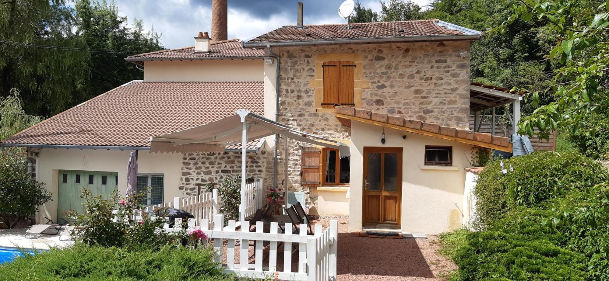 Joli Gite Rural Dans Un Havre De Paix Saint-Bonnet-le-Troncy Dış mekan fotoğraf