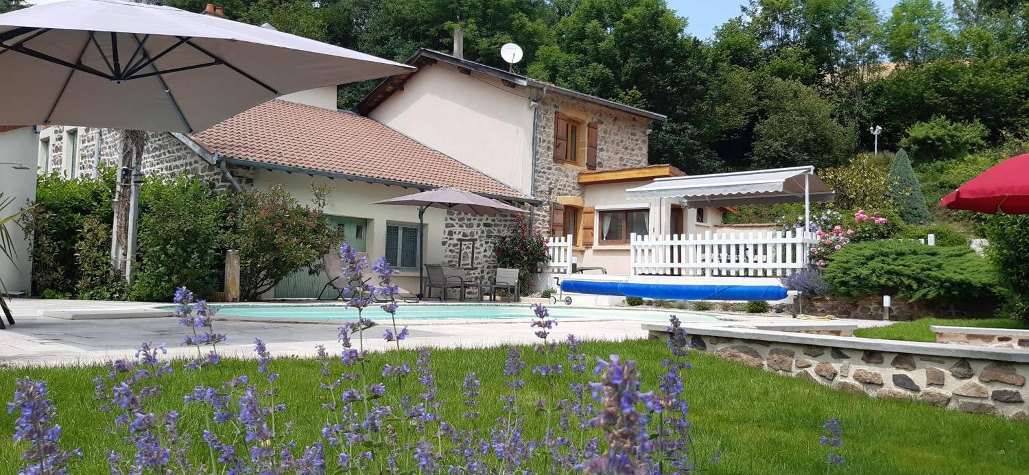 Joli Gite Rural Dans Un Havre De Paix Saint-Bonnet-le-Troncy Dış mekan fotoğraf